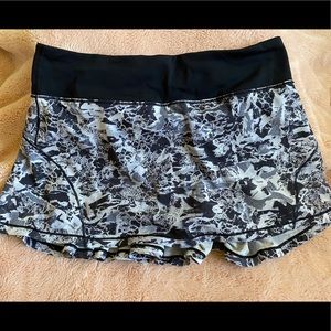 Black and White Lululemon Skirt!!
